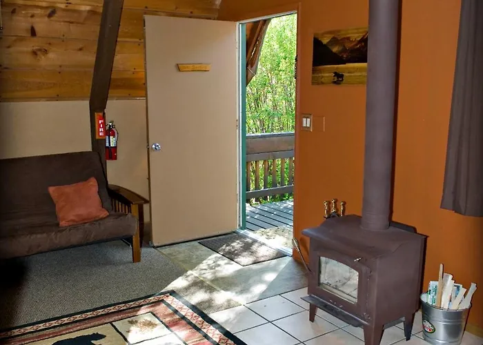 Hotel Cabins On Strawberry Hill *